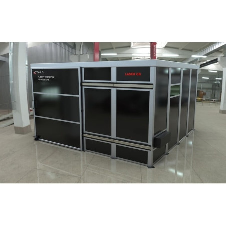 Class 4 laser welding booth - 4x4m with sliding door